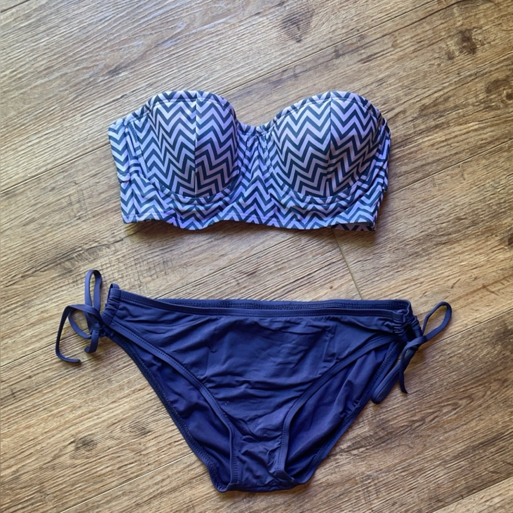 Chevron Patterned Blue Bikini Set
